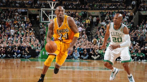 重温经典：当紫金军团遇上绿军铁血，那些年科比与阿伦的巅峰对决