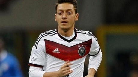 世界杯历史上的“白眉硬汉”：从科科血染赛场到安贞焕的金球绝杀