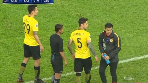 奇葩球员号码背后的故事：从56号到1+8，那些刻在球衣上的特殊印记