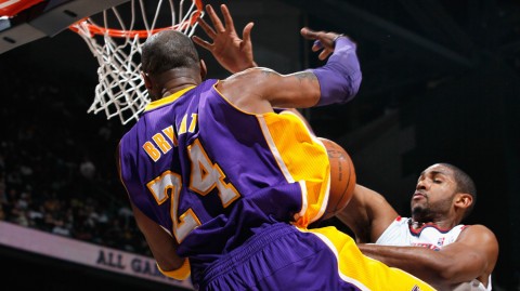 二零一一年三月九日湖人队对阵老鹰队经典战役回顾