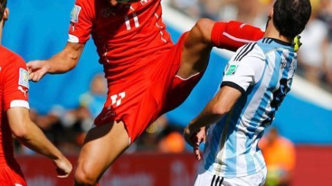 巴西让1球碾压防线，卡塞米罗绝杀定乾坤